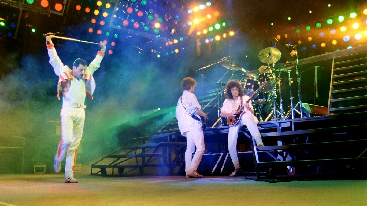 Queen: Live in Budapest’ review by regardsnorman • Letterboxd