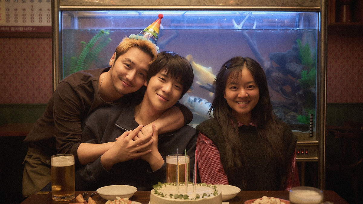 ‎Pavane (2026) directed by Lee Jong-pil • Reviews, film + cast • Letterboxd