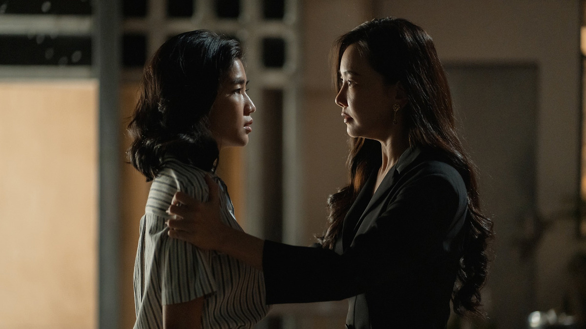 Tomb Watcher (2025) directed by Vathanyu Ingkawiwat • Reviews, film + cast • Letterboxd