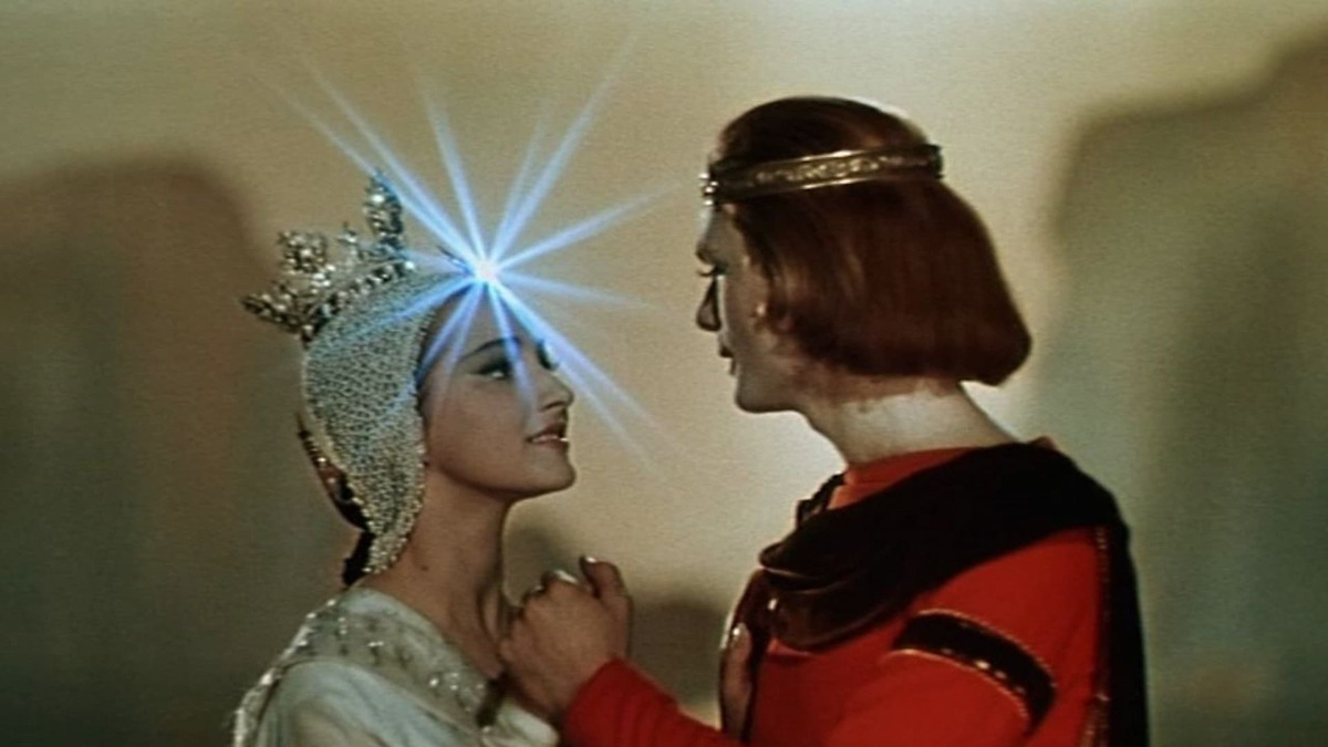 Ujgorod fohishalari Paypoqda oyoqlarini opadi