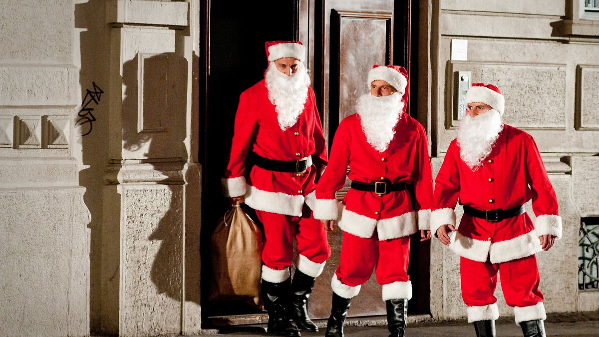 ‎The Santa Claus Gang (2010) directed by Paolo Genovese • Reviews, film ...