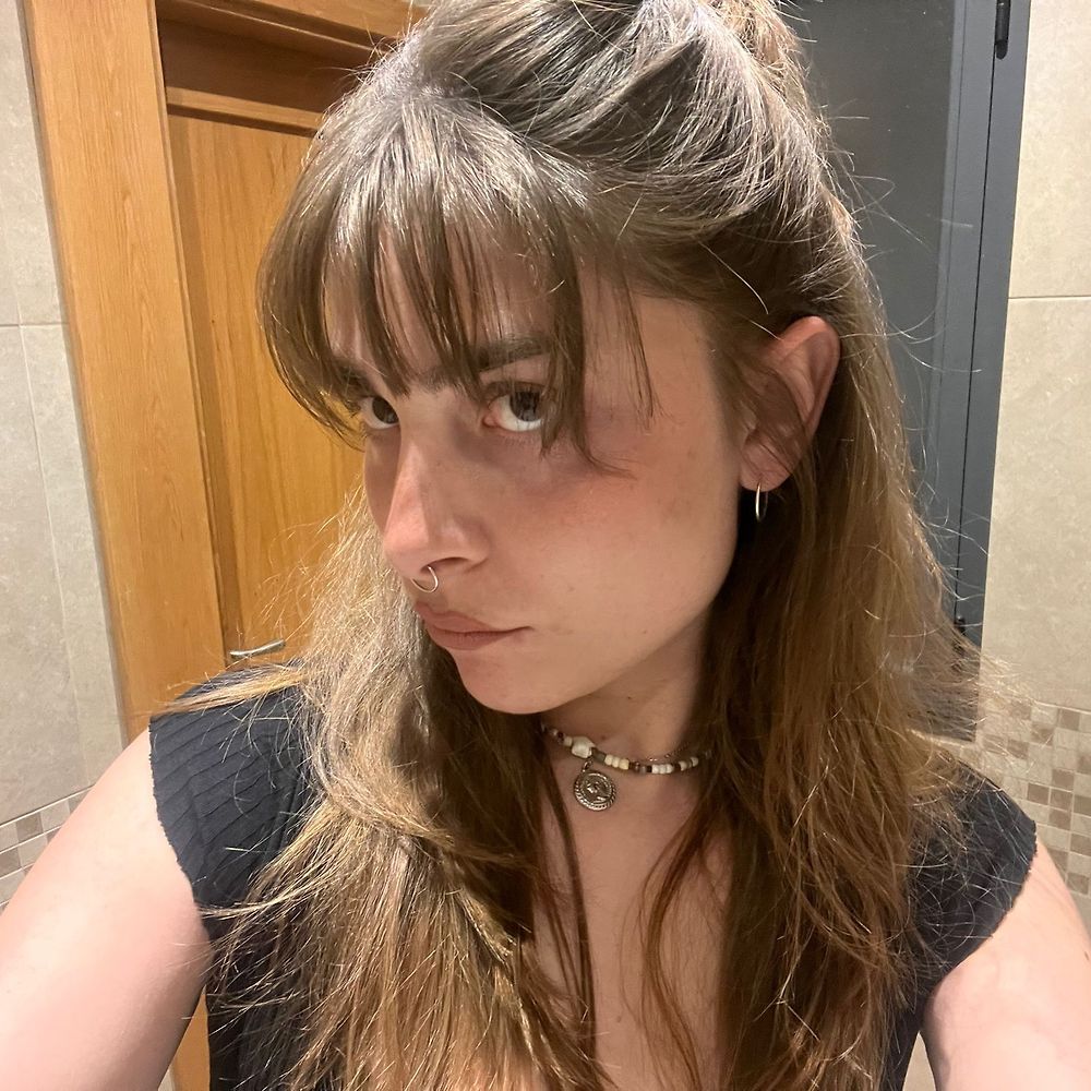 Letterboxd profile picture for @discourage