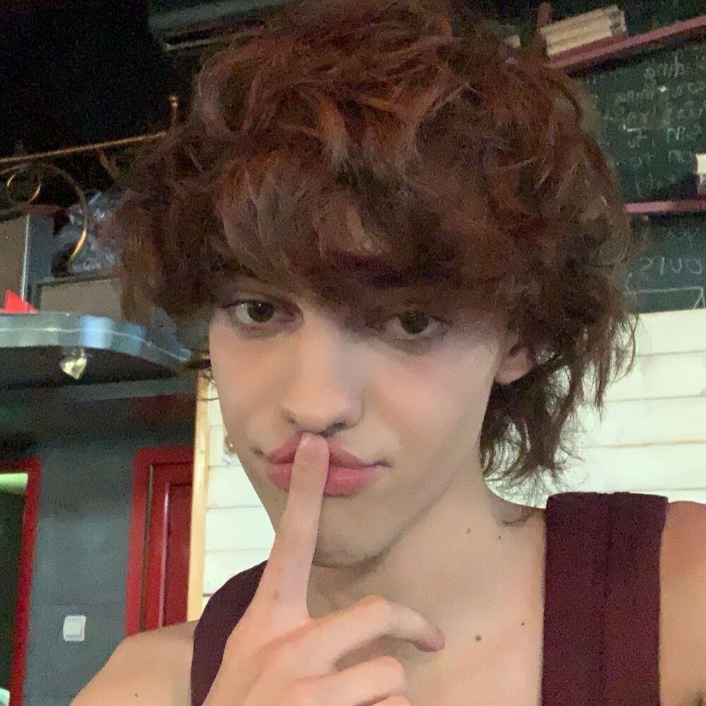 Letterboxd profile picture for @violently