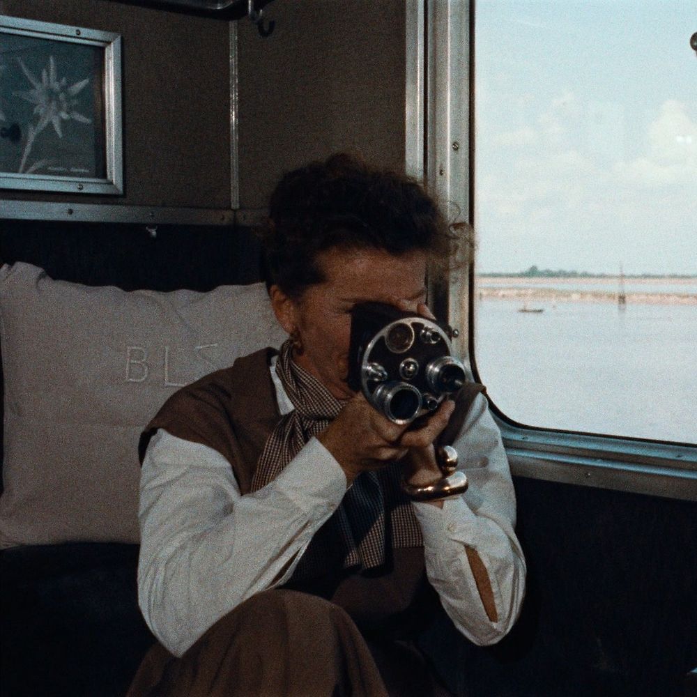 Letterboxd profile picture for @footprints