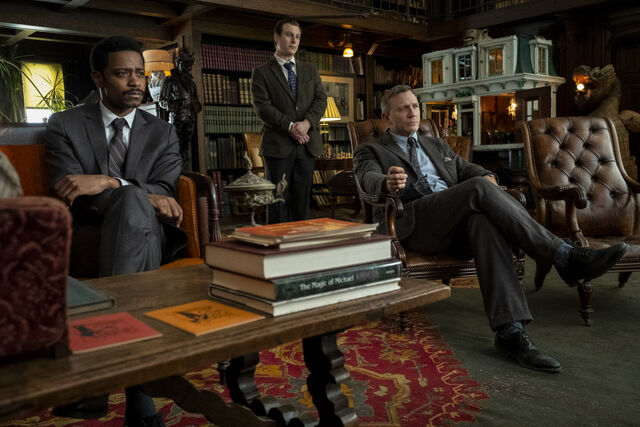 Lakeith Stanfield, Noah Segan and Daniel Craig in Knives Out.