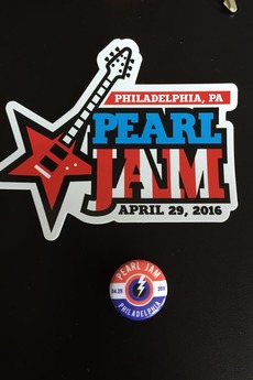 \u200ePearl Jam: Philadelphia 2016 (2016) directed by Eddie Vedder • Reviews