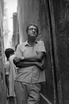 ‎Satyajit Ray Negatives - My Life with Manikda (2006) directed by Bo ...