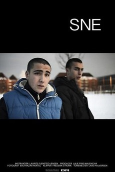 ‎Sne (2013) directed by Laurits Flensted-Jensen • Film + cast • Letterboxd