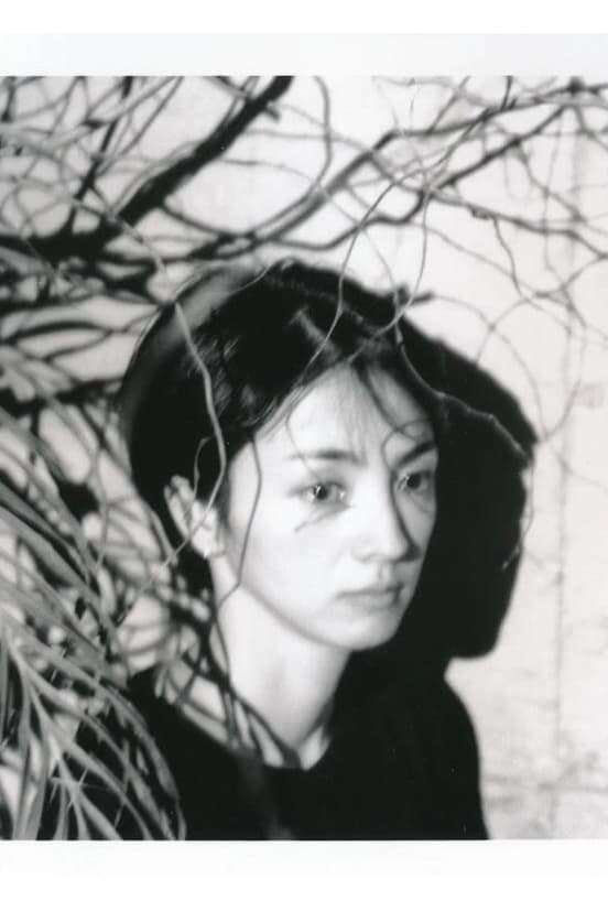 写真家荒木経惟77歳の切実(2018) • Reviews, film + cast • Letterboxd