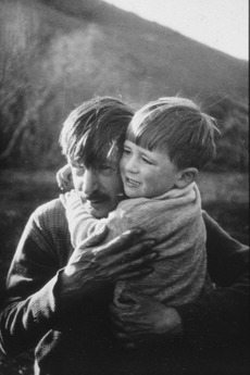 ‎Child of Giants directed by Tom Ropelewski • Film + cast • Letterboxd