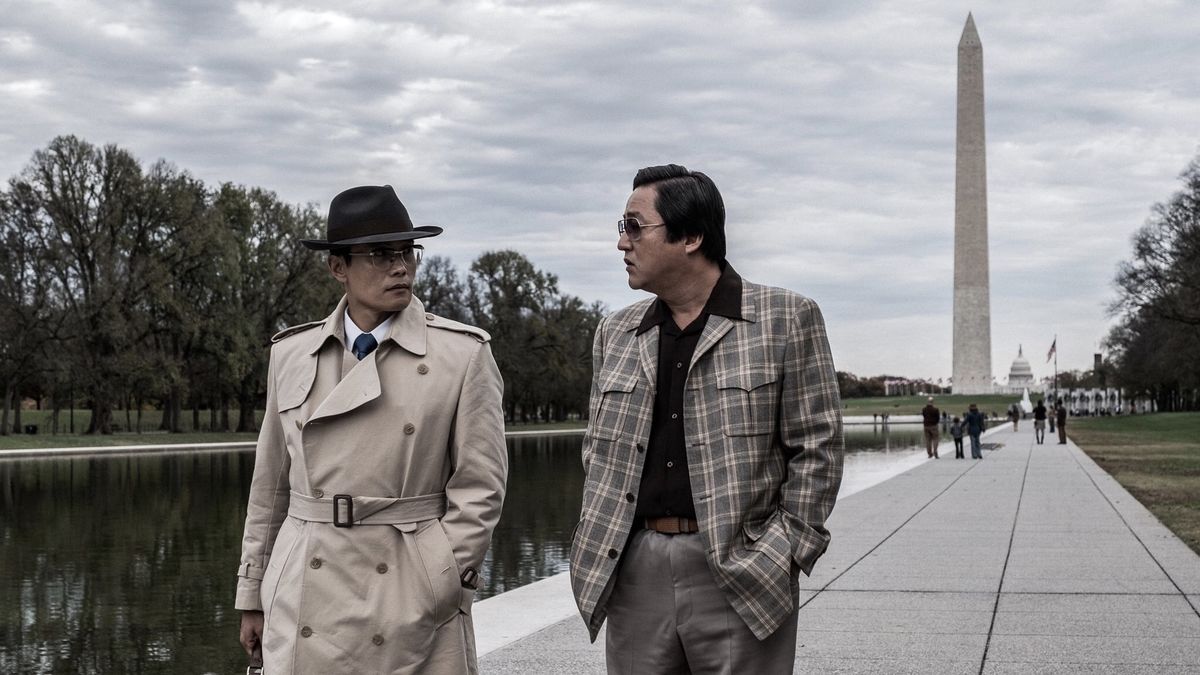 The Man Standing Next (2020) directed by Woo Min-ho - Letterboxd