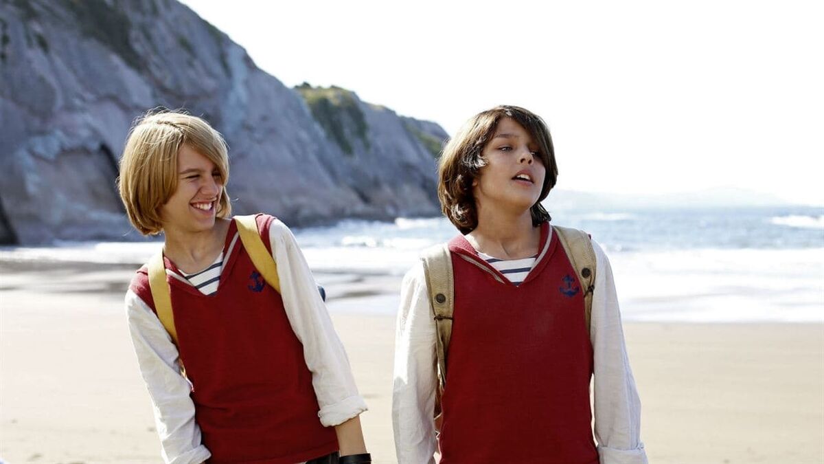 ‎Zip & Zap and the Captain's Island (2016) directed by Oskar Santos