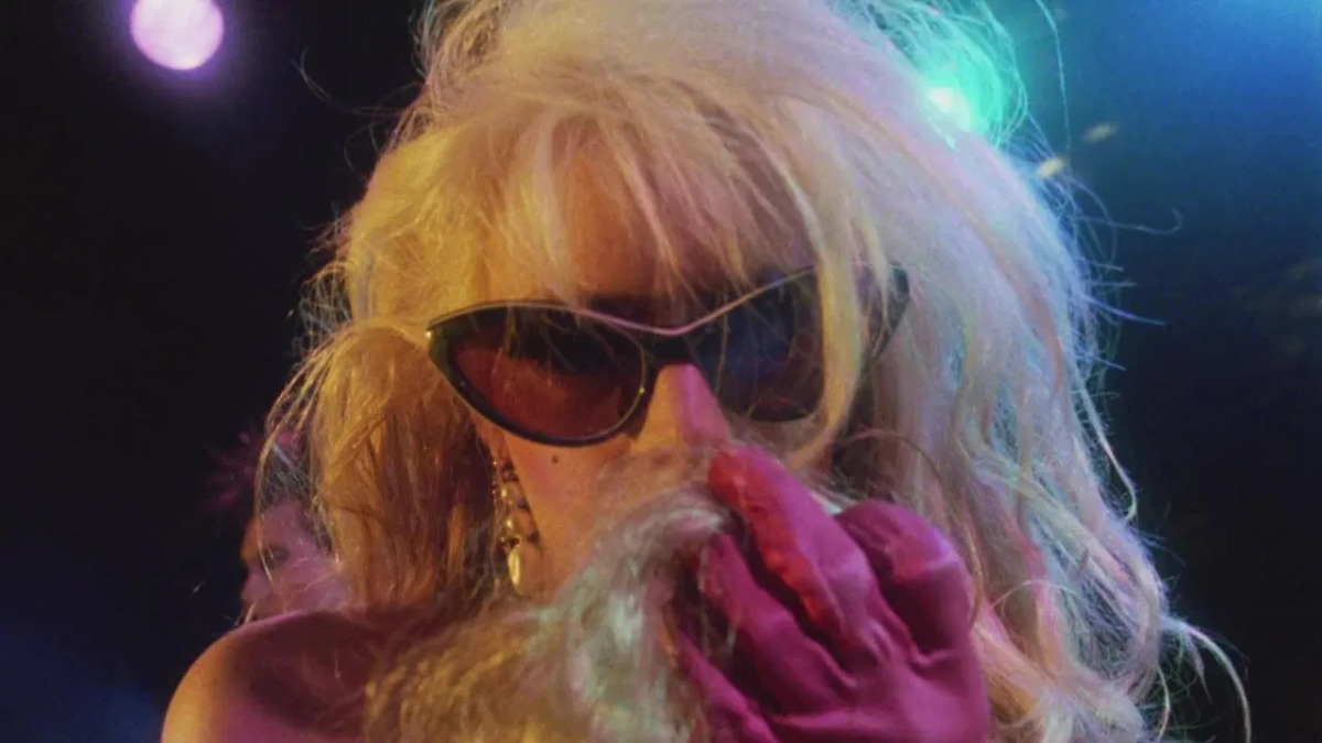 Bug Behaviours alexa play human behaviour by björk , a list of films by allie bug ...