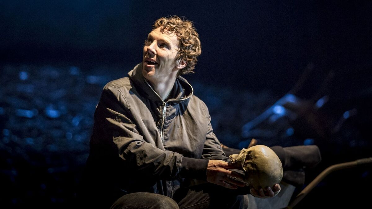 Hamlet Live National Theatre Live: Hamlet (2015) directed by Robin Lough, Lyndsey ...