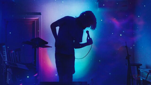 He’s wall that. (Bo Burnham: Inside.)