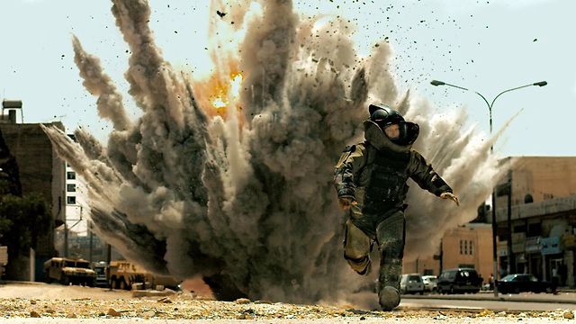 A vital moment from Kathryn Bigelow’s six-time Oscar winner The Hurt Locker (2008).