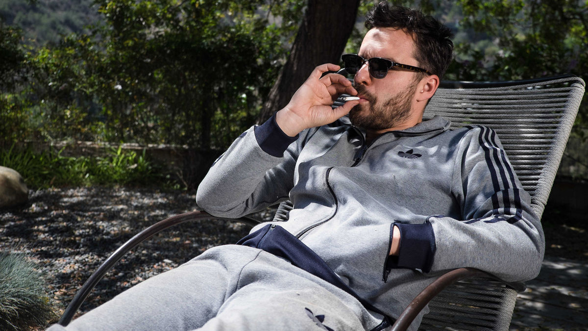 Digging for Fire (2015) directed by Joe Swanberg • Reviews, film