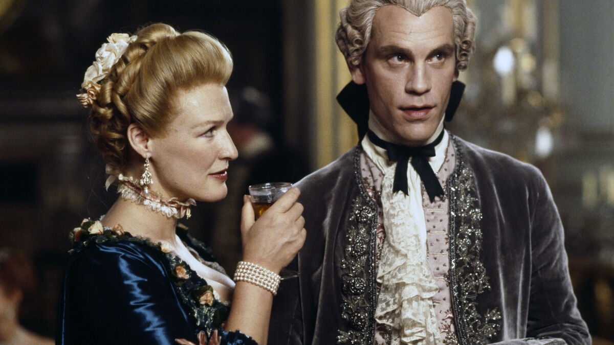Dangerous Liaisons (1988) directed by Stephen Frears • Reviews, film