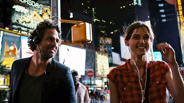 Dan (Mark Ruffalo) and Gretta (Keira Knightley) set out to Begin Again.