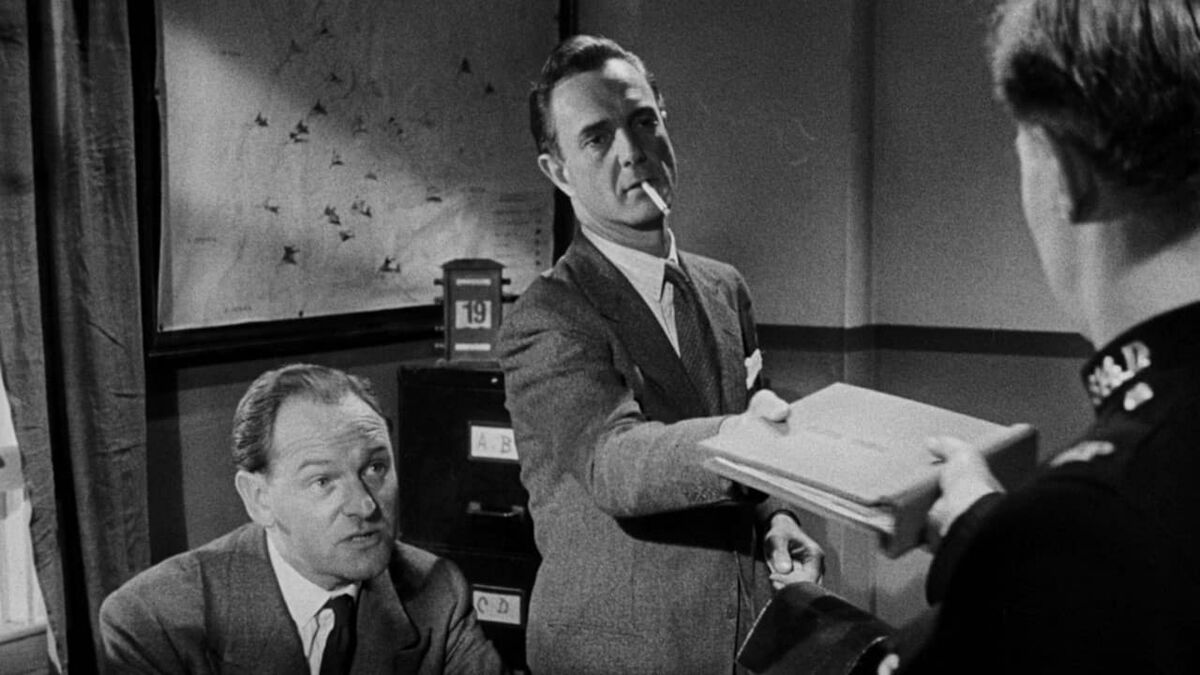 The Blue Lamp 1950 Directed By Basil Dearden Reviews Film Cast the-blue-lamp-1950-directed-by-basil-dearden-reviews-film-cast