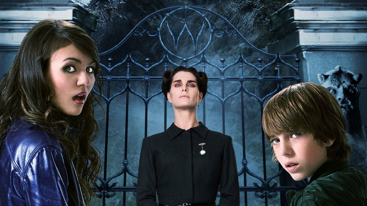 The Boy Who Cried Werewolf (2010) directed by Eric Bross • Reviews