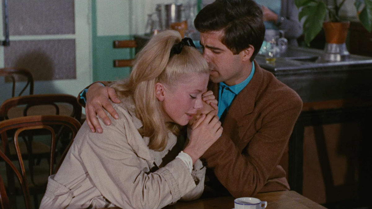 A ★★★★½ review of The Umbrellas of Cherbourg (1964)
