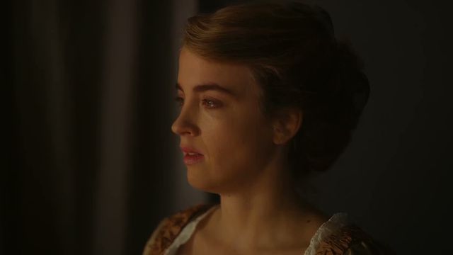 One final moment to take it all in, in Portrait of a Lady on Fire (2019).