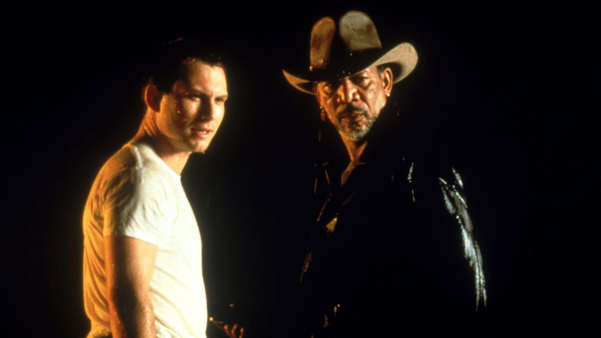 Hard Rain (1998) directed by Mikael Salomon • Reviews, film + cast • Letterboxd