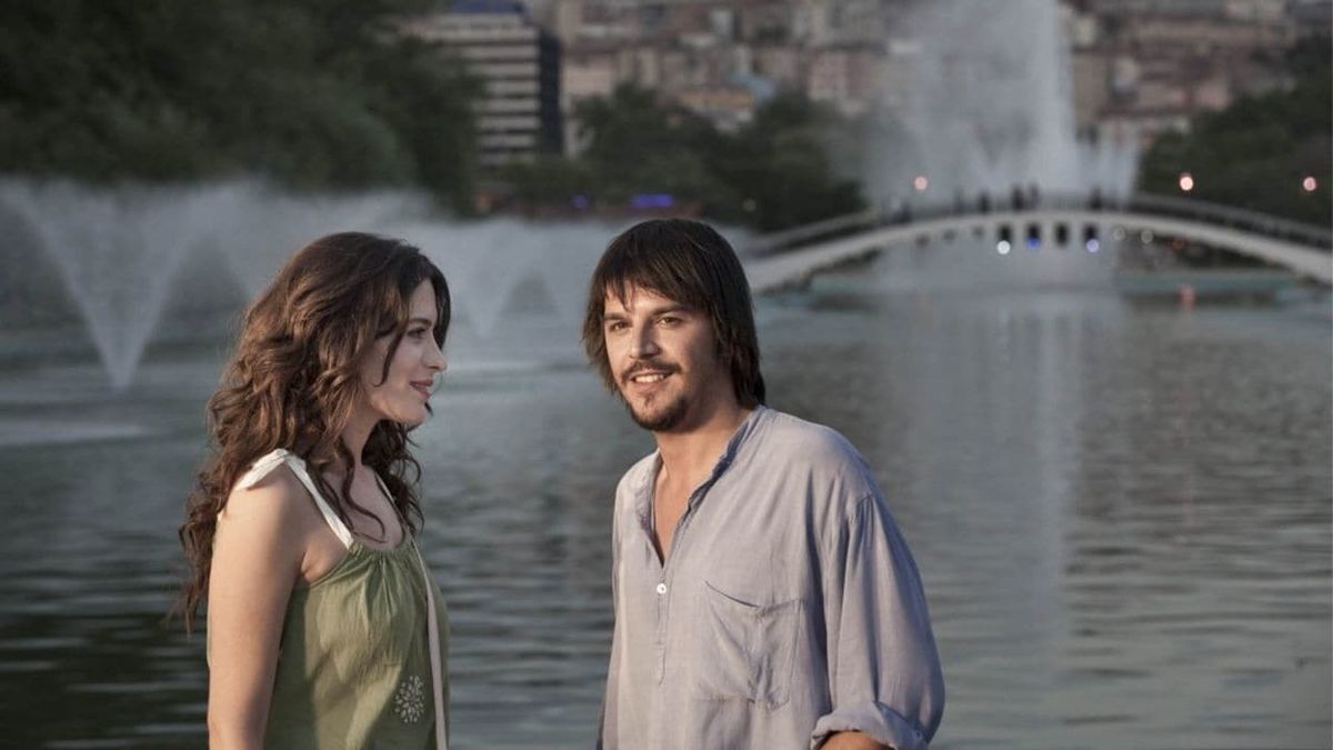 Love Likes Coincidences poster