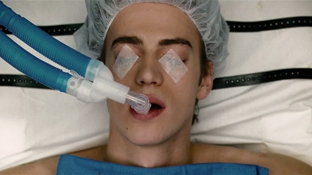 Awake (2007) directed by Joby Harold • Reviews, film + cast • Letterboxd