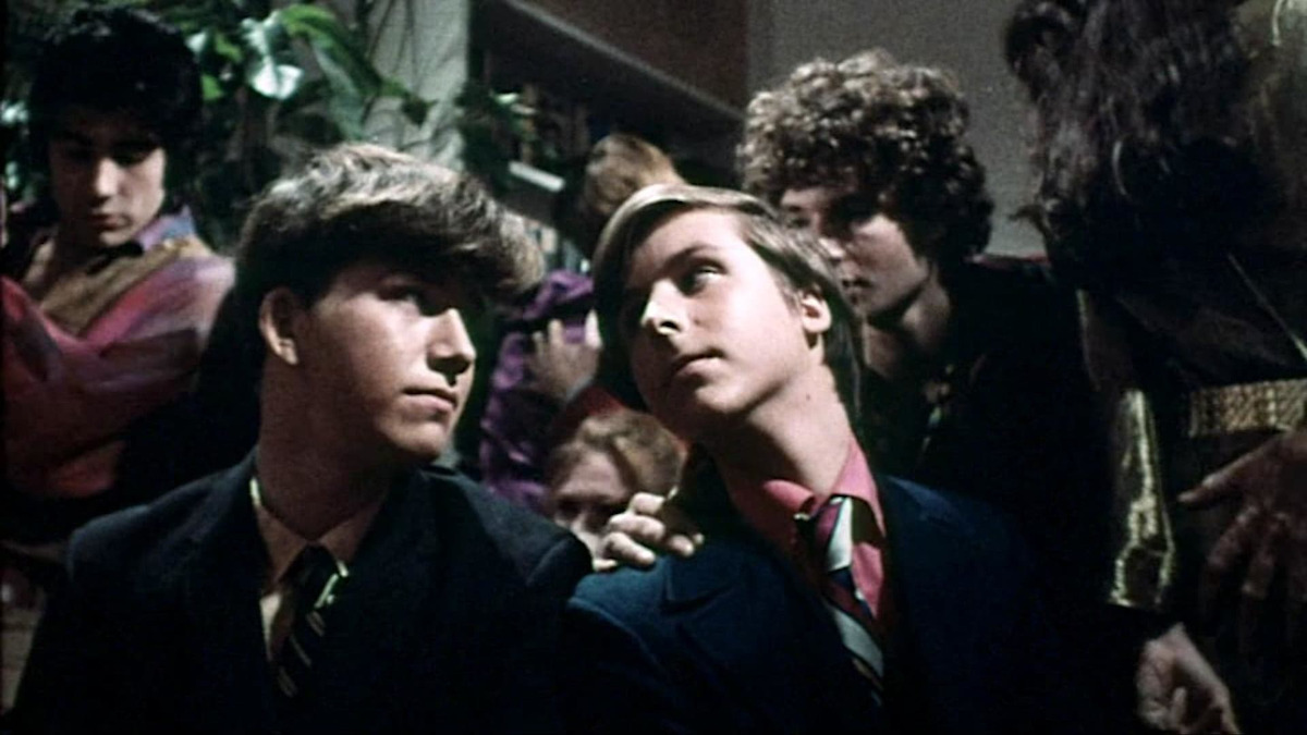The Sidelong Glances of a Pigeon Kicker (1970) directed by John Dexter