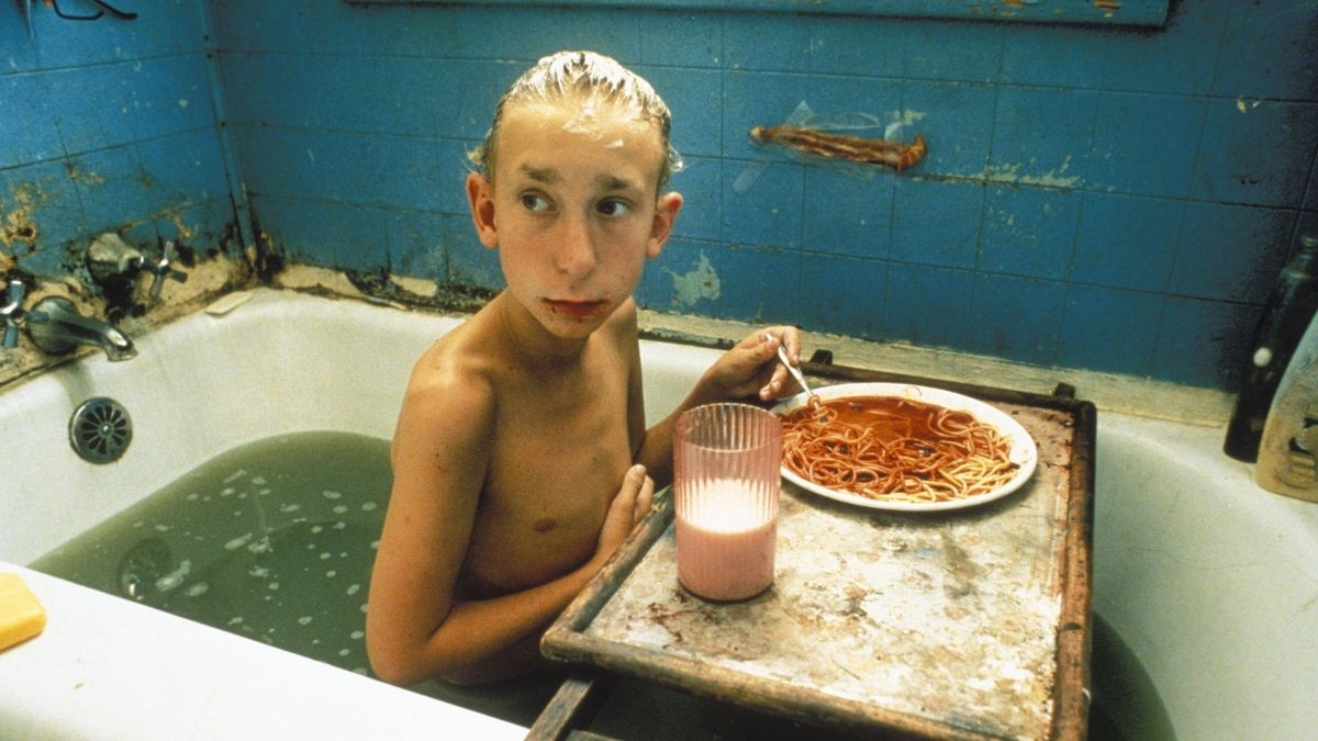 Gummo Meaning In English