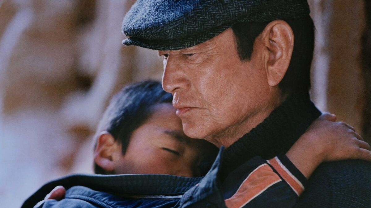 Riding Alone for Thousands of Miles (2005) directed by Zhang Yimou • Reviews, film + cast • Letterboxd