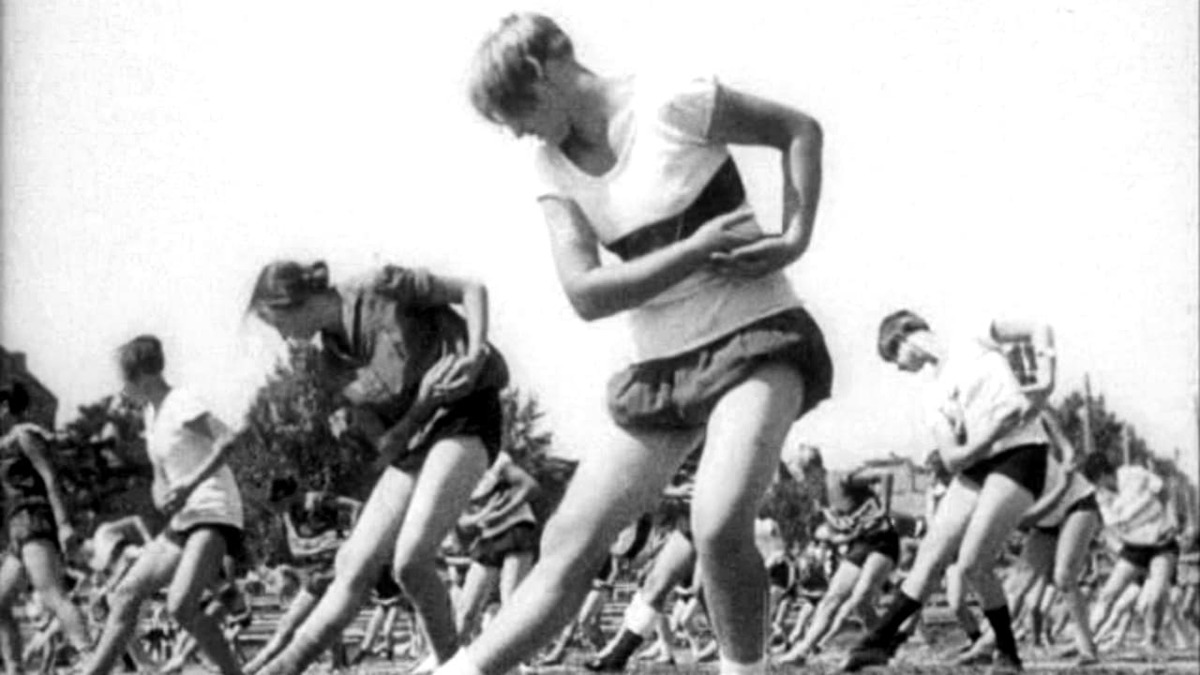 Spring 1929 In Spring (1929) directed by Mikhail Kaufman • Reviews, film + cast ...