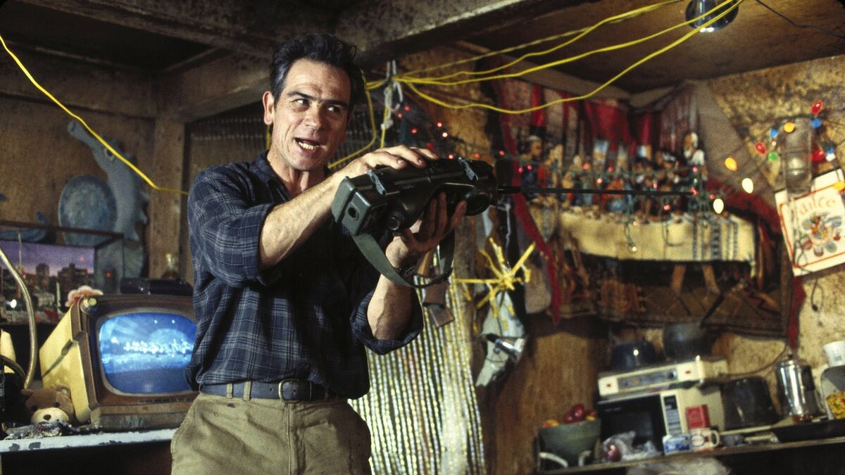 Blown Away (1994) directed by Stephen Hopkins • Reviews, film + cast •  Letterboxd