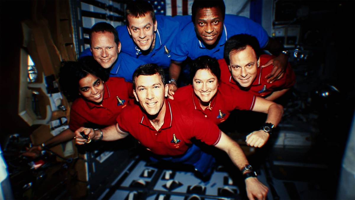‎The Space Shuttle That Fell to Earth (2024) directed by Lizzie Kempton ...