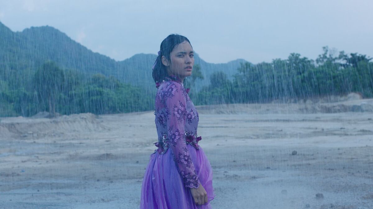 Yuni (2021) directed by Kamila Andini • Reviews, film + cast • Letterboxd