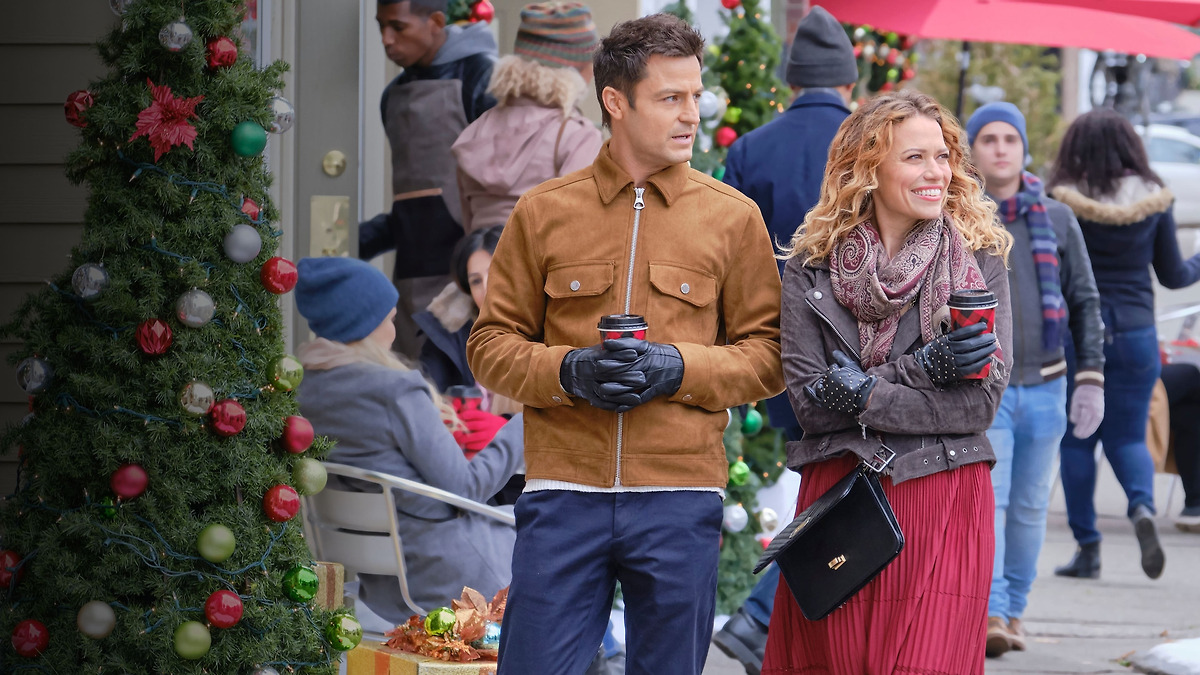 An Unexpected Christmas (2021) directed by Michael Robinson • Reviews