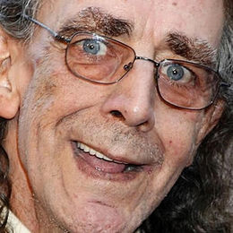 Peter Mayhew
