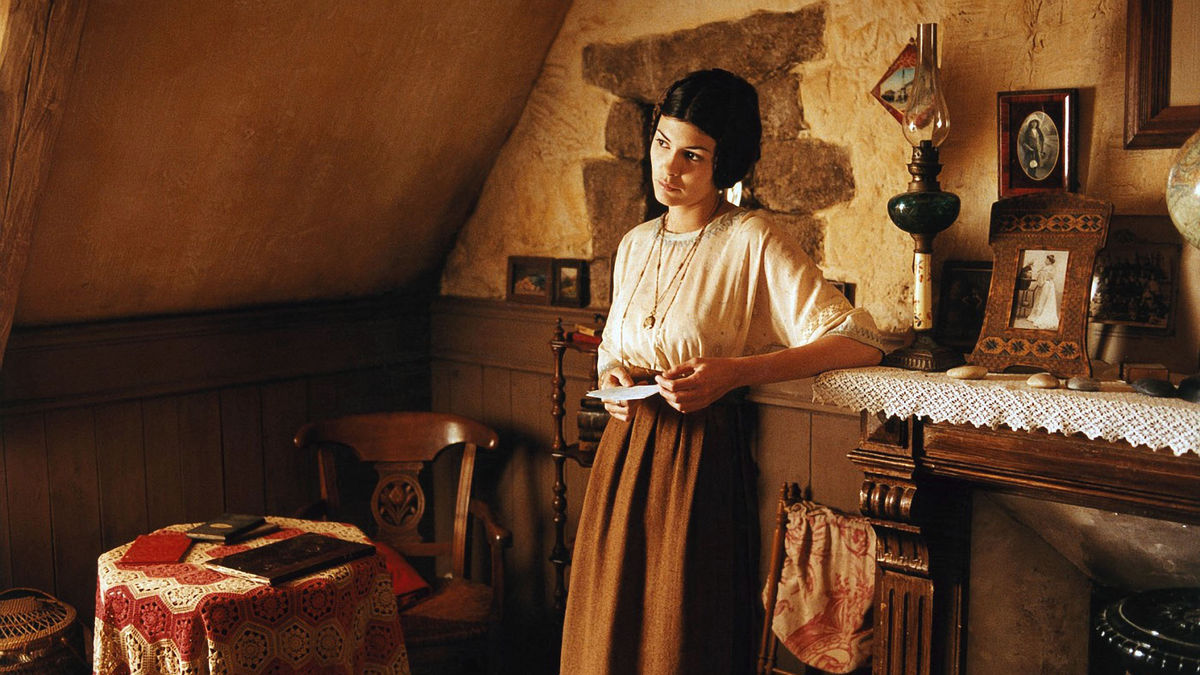 Un Long Dimanche De Fiançailles A Very Long Engagement ‎A Very Long Engagement (2004) directed by Jean-Pierre Jeunet • Reviews