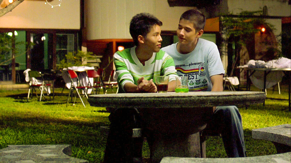 Love of Siam (2007) directed by Chookiat Sakveerakul • Reviews, film + cast • Letterboxd