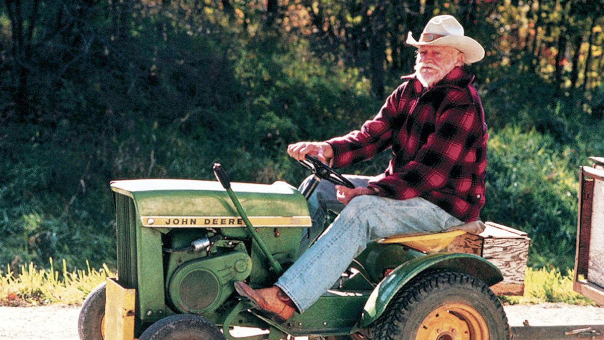 Vibrant The Straight Story Review – David Lynch’s 1999 Midwest Heartwarmer Is An Outlier Well Worth The Trip Picture Collection Vibrant The Straight Story Review – David Lynch’s 1999 Midwest Heartwarmer Is An Outlier Well Worth The Trip Picture Collection