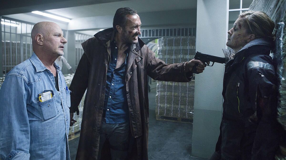 The Hurricane Heist (2018) directed by Rob Cohen • Reviews, film + cast • Letterboxd