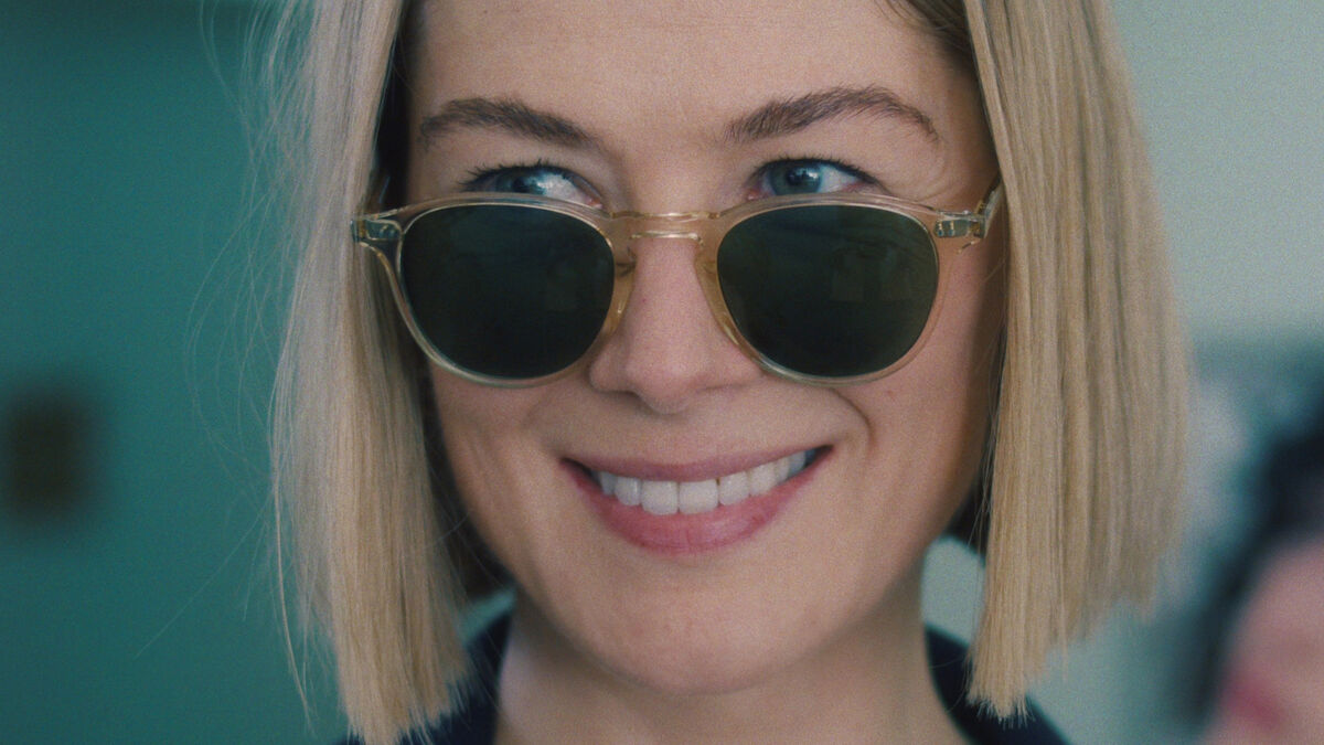 I Care A Lot 2020 Directed By J Blakeson Reviews Film Cast Letterboxd