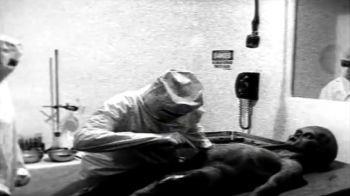 ‎The Alien Autopsy (1995) directed by Spyros Melaris • Reviews, film