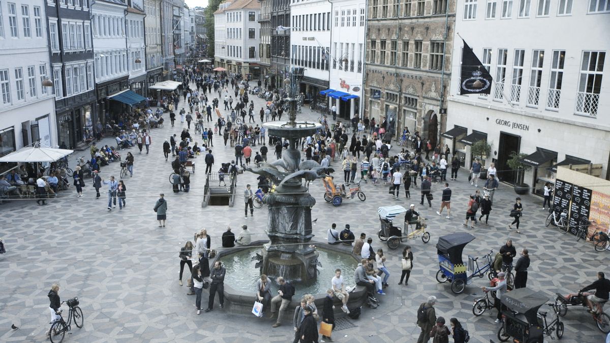 The Human Scale’ review by Doruk • Letterboxd