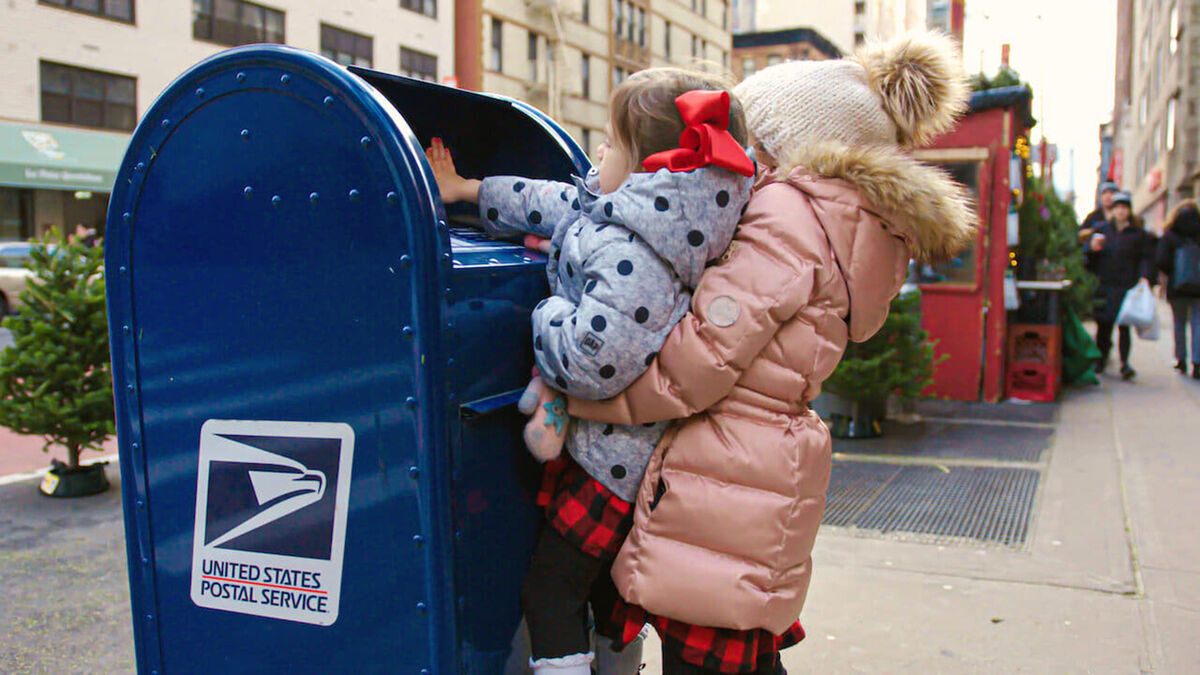 ‎Dear Santa (2020) directed by Dana Nachman, Chelsea Matter • Reviews