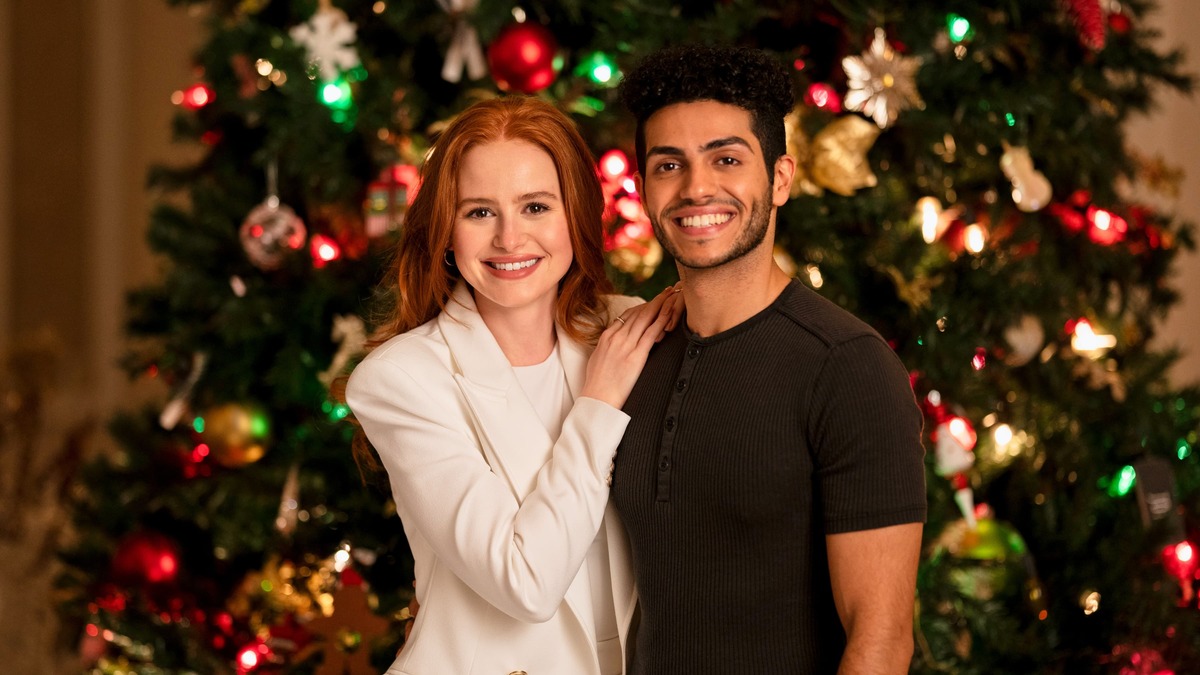 ‎Hotel for the Holidays (2022) directed by Ron Oliver •