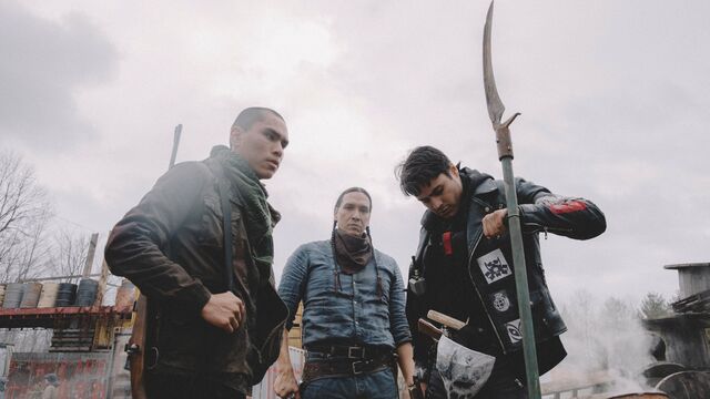 Michael Greyeyes (center) in Jeff Barnaby’s Blood Quantum (2019).
