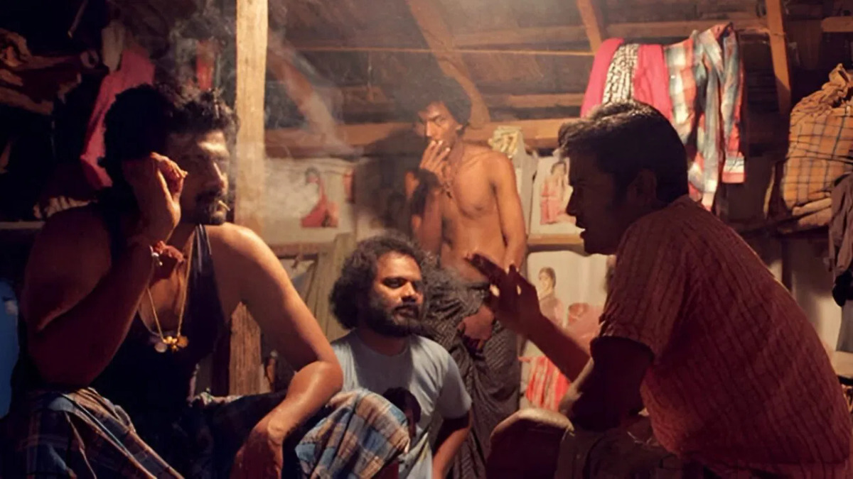 ‎Moodar Koodam (2013) directed by Naveen • Reviews, film + cast ...